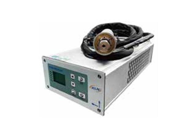 Ultrasonic generator